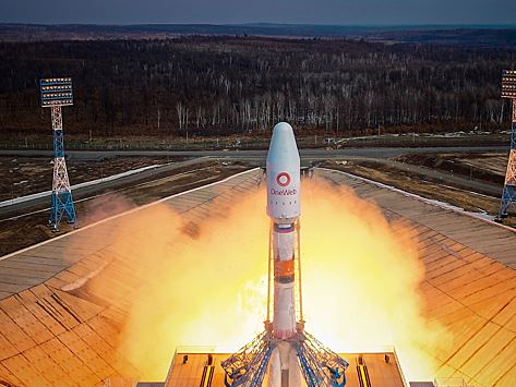Директор британской корпорации OneWeb заявил, что оставил попытки забрать спутники у «Роскосмоса»