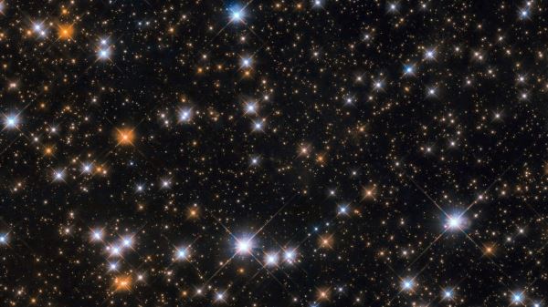 “Хаббл” запечатлел скопление Мессье 11