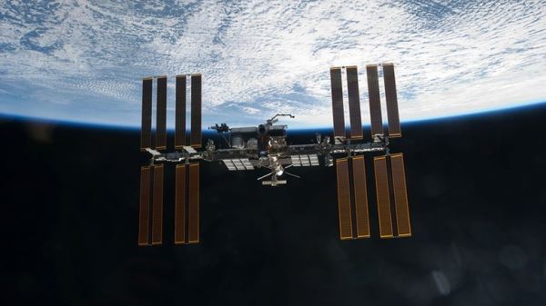 «Прогресс» вновь увел МКС от столкновения с космическим мусором