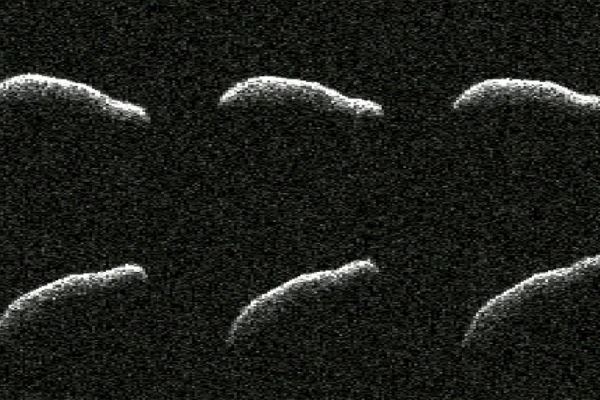 Радар NASA передал изображение 500-метрового околоземного астероида 2011 AG5 
