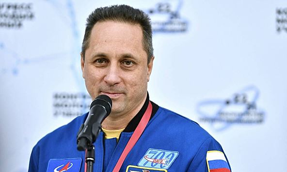 Совершивший четыре полета космонавт Шкаплеров покинул отряд