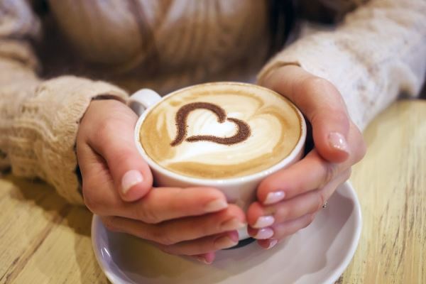 Ученые выяснили, может ли кофе привести к нарушениям сердечного ритма 